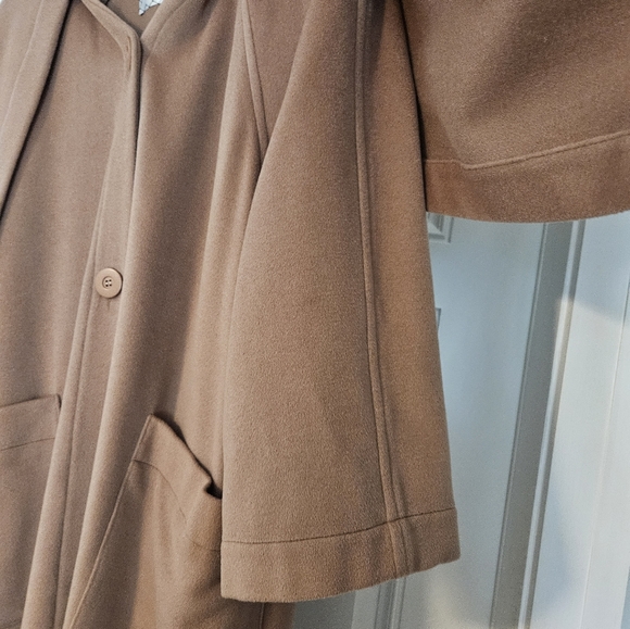 Vintage Sophy Curson light brown tan coat with fringe shawl - Picture 15 of 17